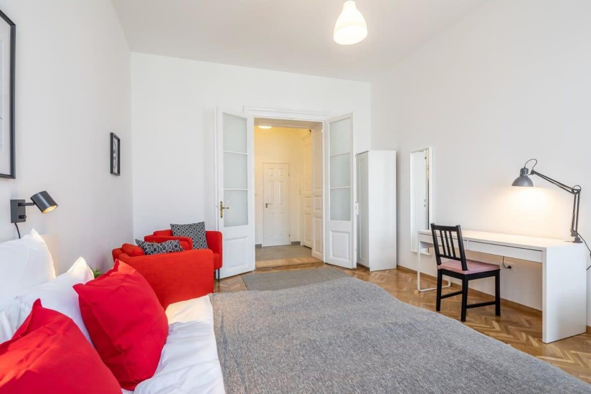 Excellent Location Magnificent Flat * Budapest